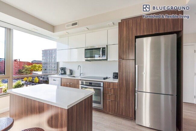 Building Photo - 301 M St SW