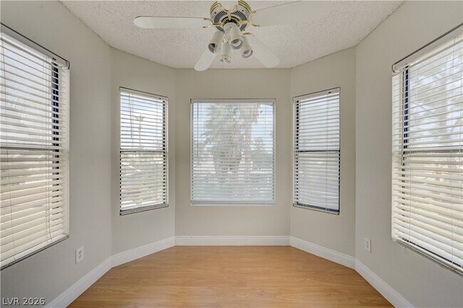 Building Photo - 2616 Camphor Tree St