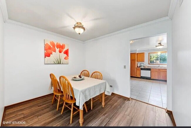 Building Photo - 1516 N River W Ct