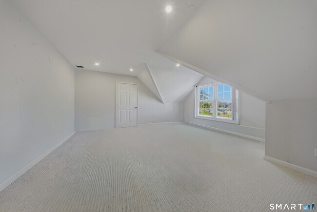 Building Photo - 145 Brentwood Ave