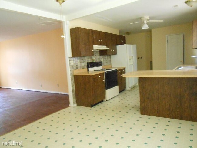 Building Photo - 2 br, 1.5 bath Townhome - 6638 Chasteen Ln