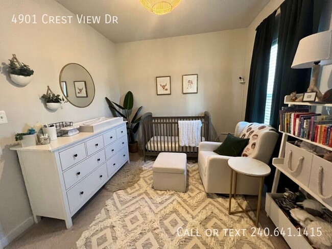 Building Photo - 4901 Crest View Dr