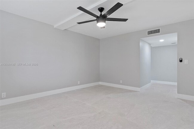 Building Photo - 193 Lakeview Dr