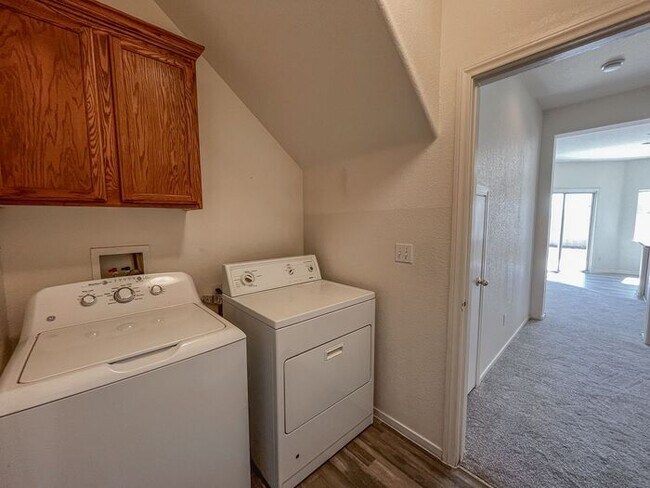 Building Photo - Charming Two-Story Home with Spacious Layout!
