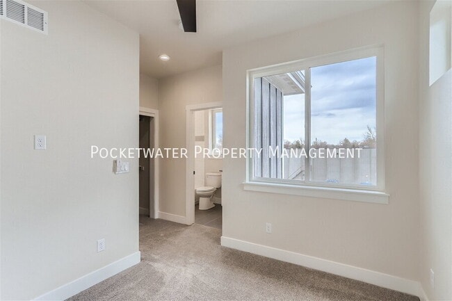 Building Photo - 1355 Baker St