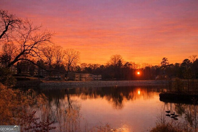 Building Photo - 1375 Walking Wy