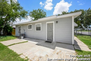 Building Photo - 4935 Eldridge Ave