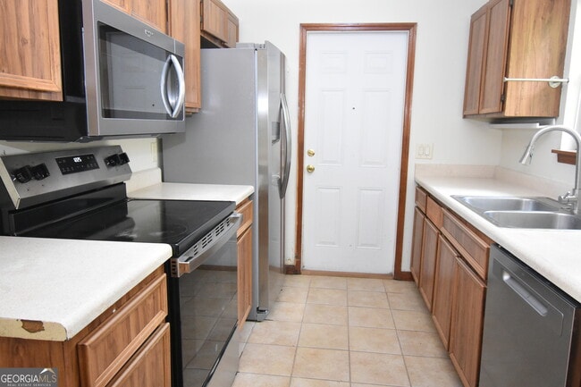 Building Photo - 102 Yorktown Rd