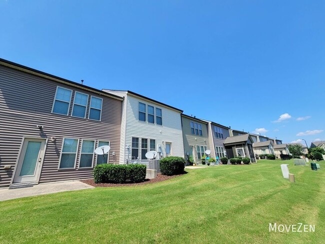 Building Photo - 104 Brier Crossings Loop