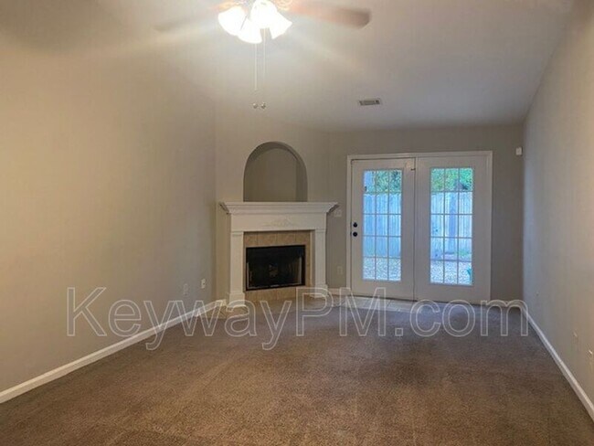 Building Photo - 3049 Abba Dr