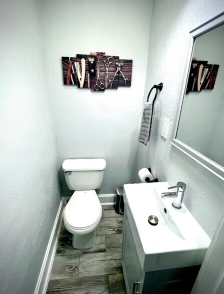 Building Photo - 3004 E Michigan St