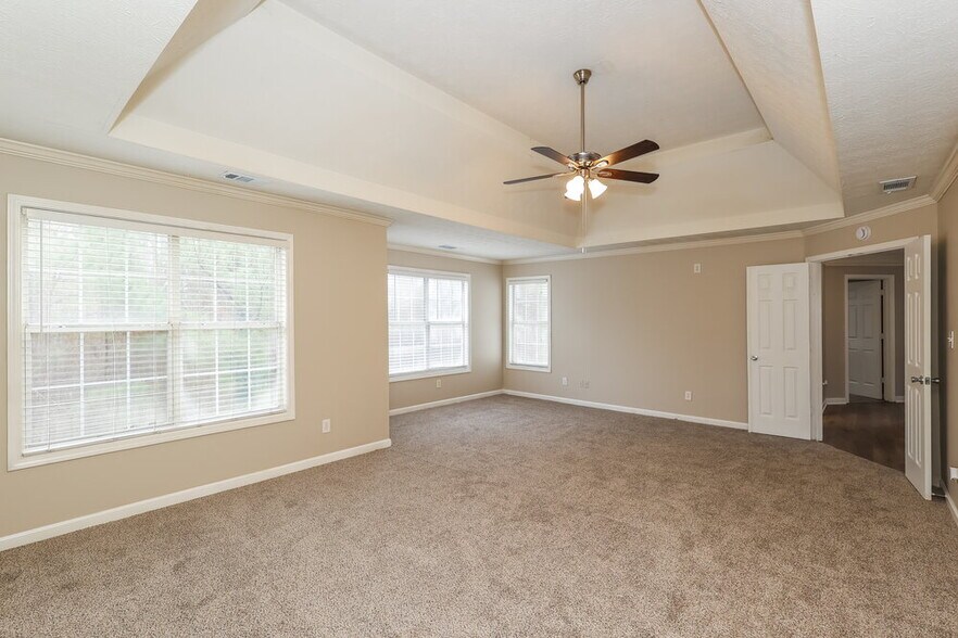 Building Photo - 115 Stratmore Pl