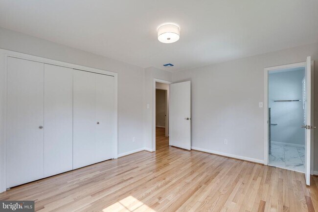 Building Photo - 9808 Brixton Ln