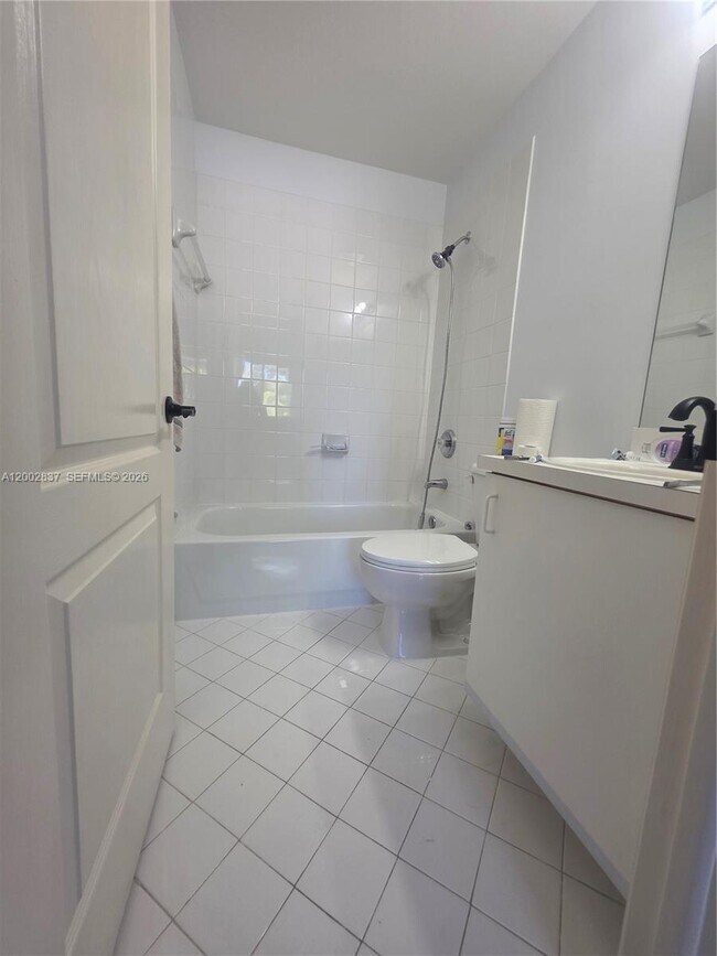 Building Photo - 14055 SW 120th Ct