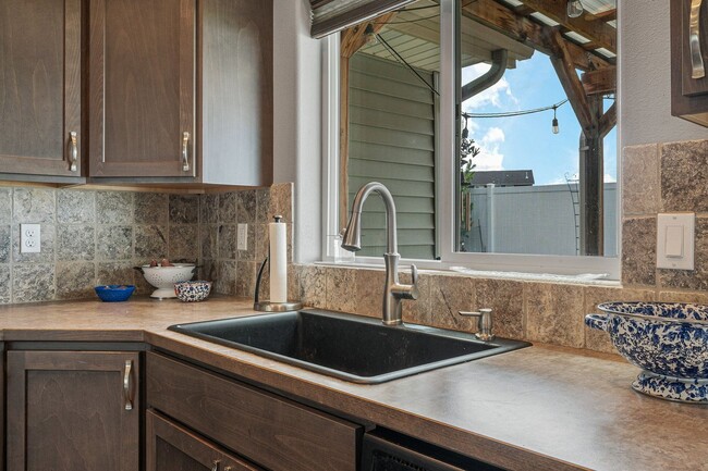 Building Photo - 3 bedroom home in Coeur dAlene