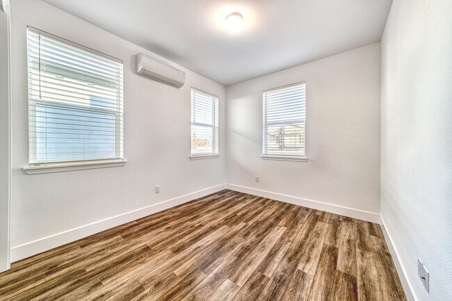 Building Photo - Phase 1 Bungalow Rental - Lot D44 Main