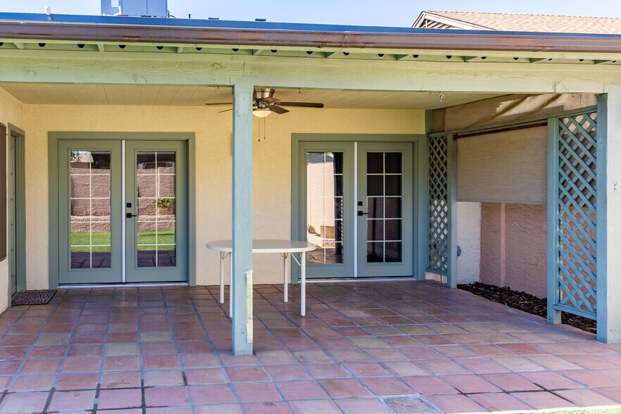 Building Photo - 6036 W Mescal St