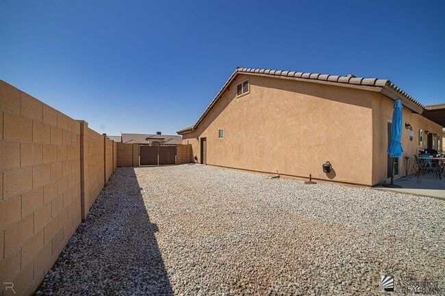 Building Photo - 27266 Mesquite Ave