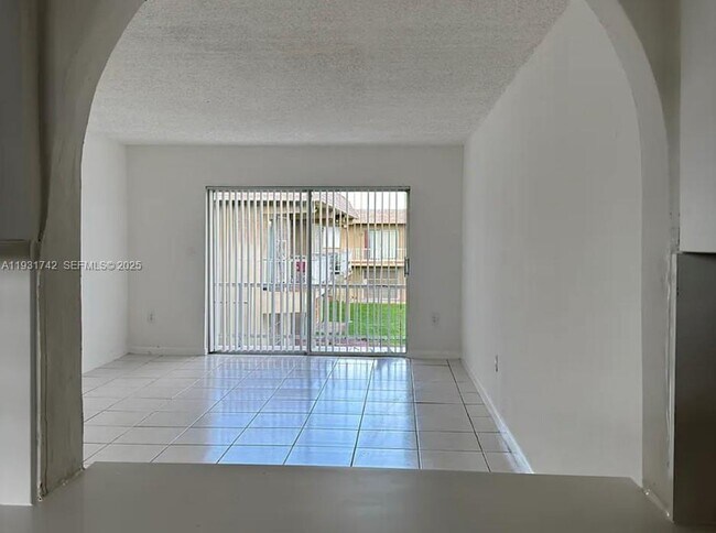 Building Photo - 301 NW 177th St