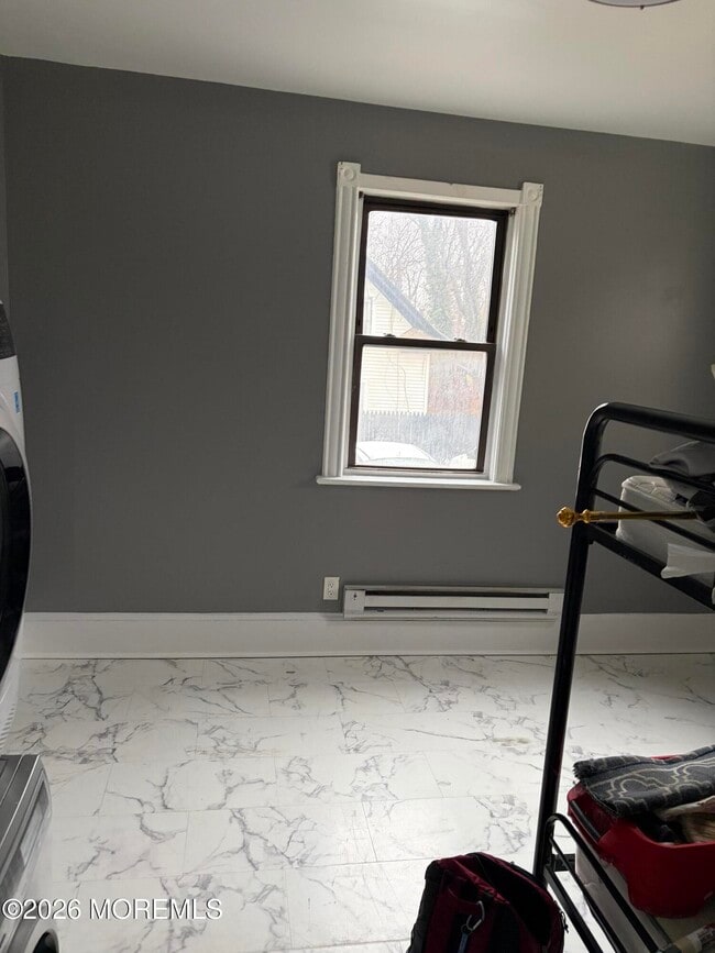 Building Photo - 655 Westwood Ave