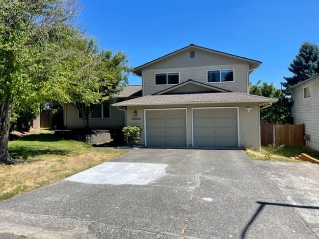 Primary Photo - Beautifully Updated Home with Large Yard a...