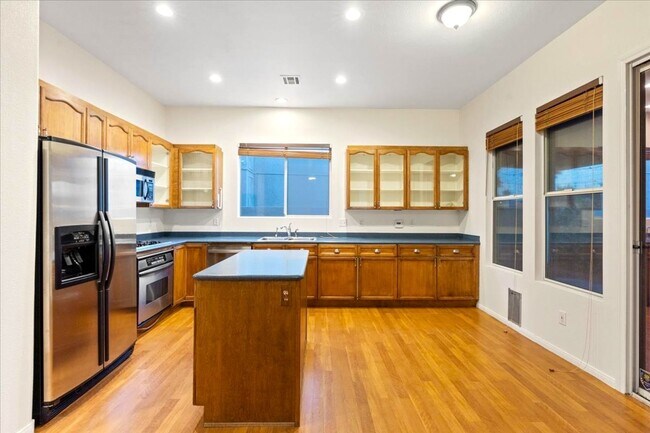 Building Photo - 1708 Cordoba Canyon St