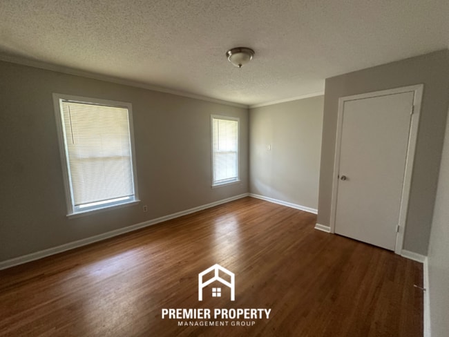Building Photo - 5218 Fernleaf Ave