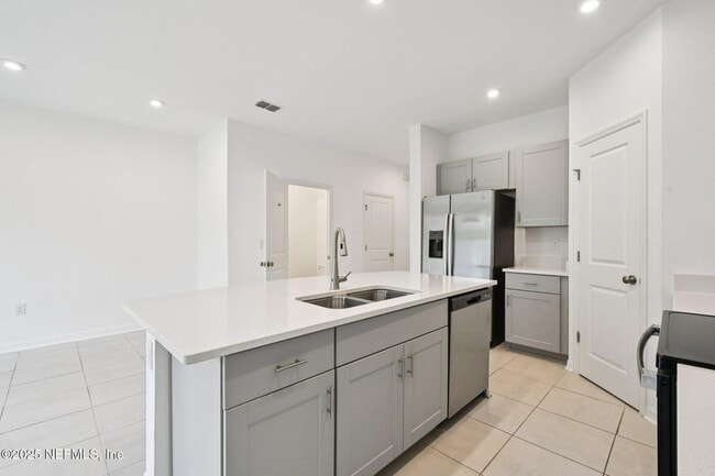 Building Photo - 277 Henrys Bluff Pl