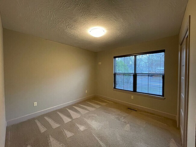 Building Photo - Gorgeous and Upscale Home Available Now!