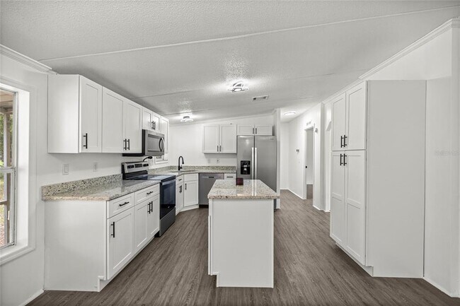 Building Photo - 16200 SW 57 St