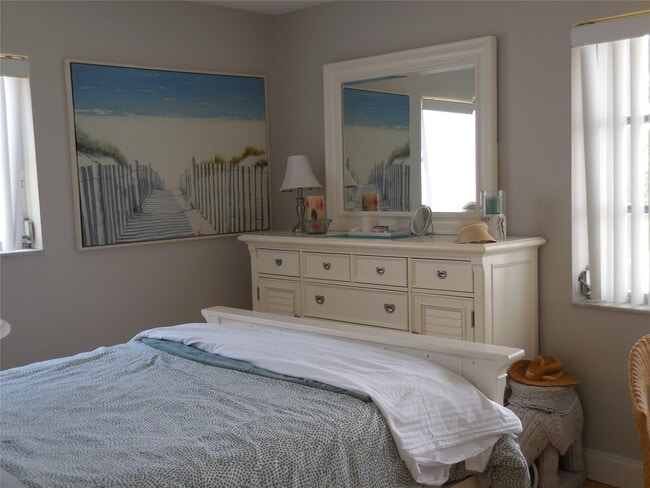 Building Photo - 3050 NW 1st Ave