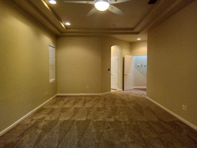 Building Photo - Gated: Single Story Heritage Oaks 3 Bedroom Plus Office/Den 3 Car Garage with lots of built in fo...