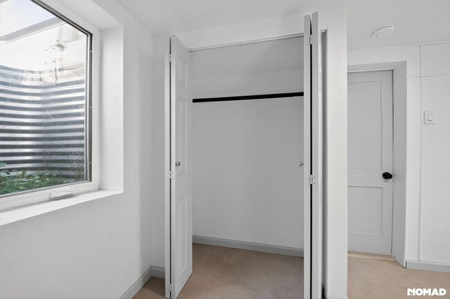 Building Photo - 4325 S Cherokee St