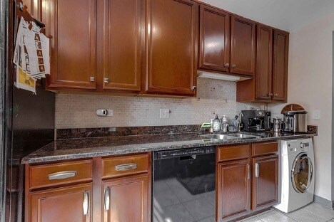 Building Photo - 6414 N Mozart St