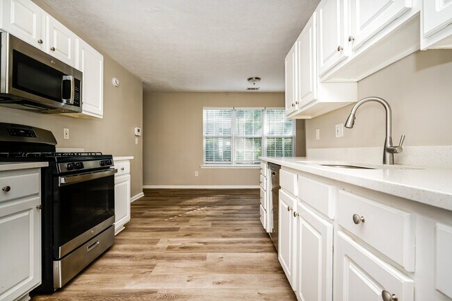 Building Photo - 413 Grove Park Dr