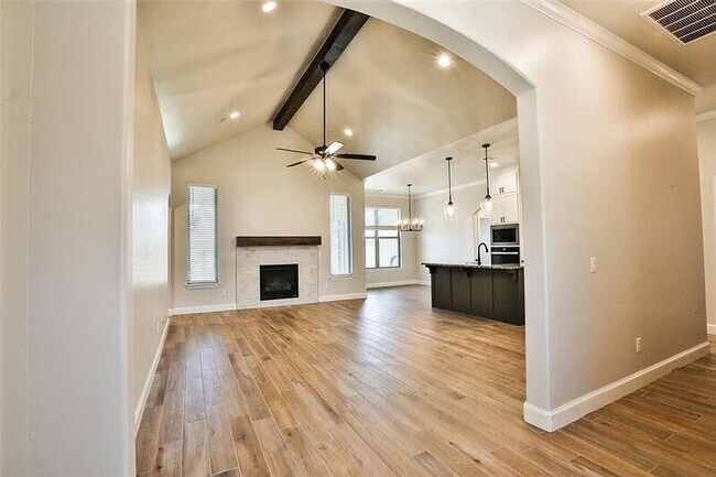 Building Photo - 9301 SW 44th Terrace
