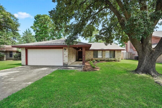 Building Photo - 17206 Park Lodge Dr