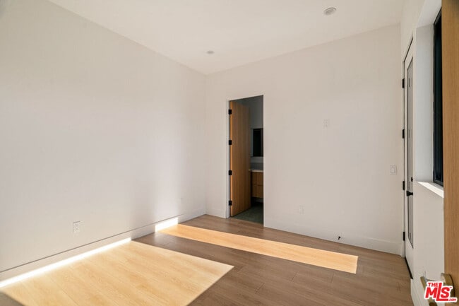 Building Photo - 3909 W Exposition Blvd