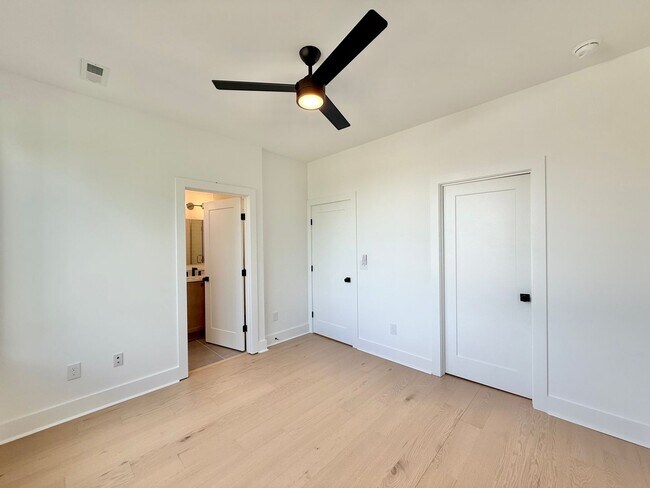 Building Photo - **OFFERING FIRST MONTH'S RENT FREE & REFUNDABLE APPLICATION FEES** Luxurious New Construction 2BD...