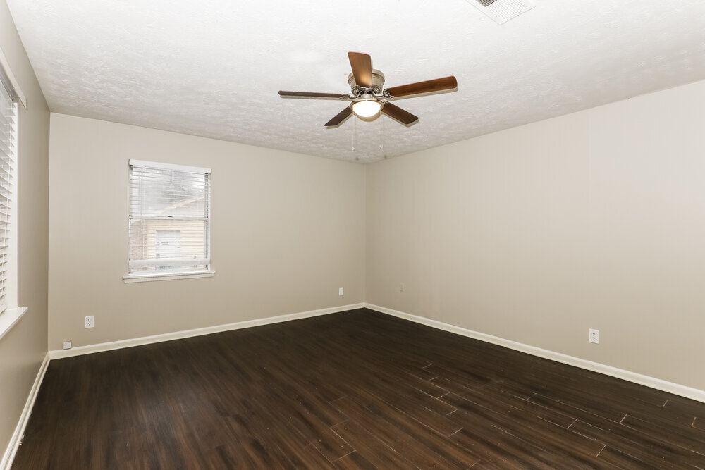 Building Photo - 243 Sedgefield Dr