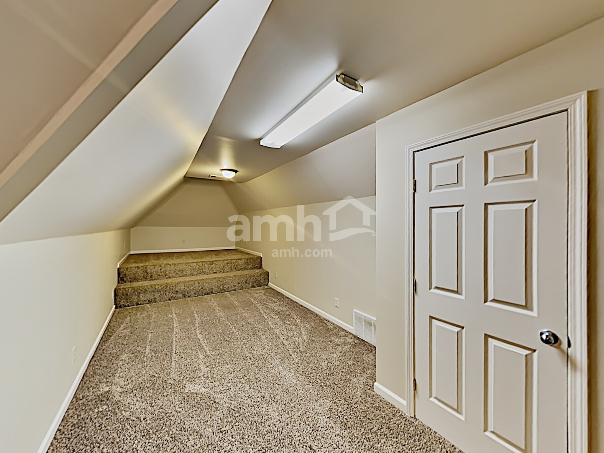 Building Photo - 1123 Tara Dr