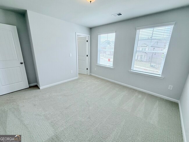 Building Photo - 236 Chiswick Lp