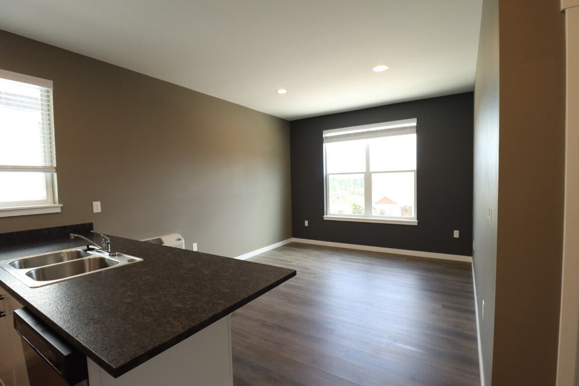 Building Photo - 6929 Osprey Ct SE
