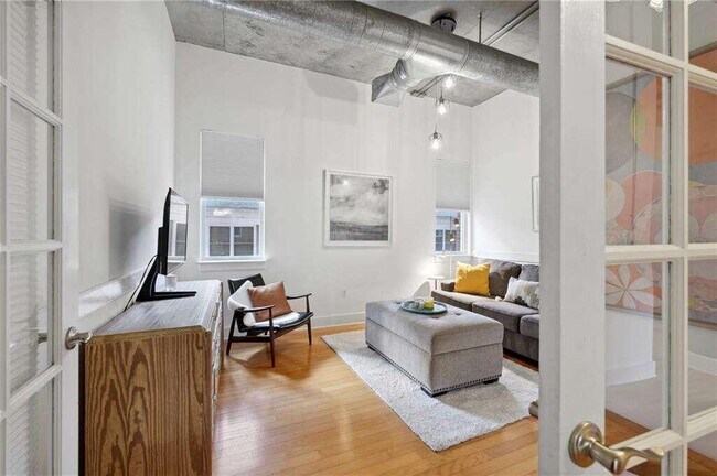 Building Photo - 1058 Piedmont Ave NE