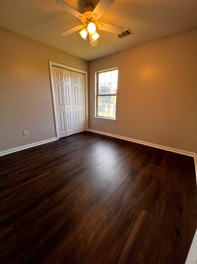 Building Photo - 1229 Langston Ln