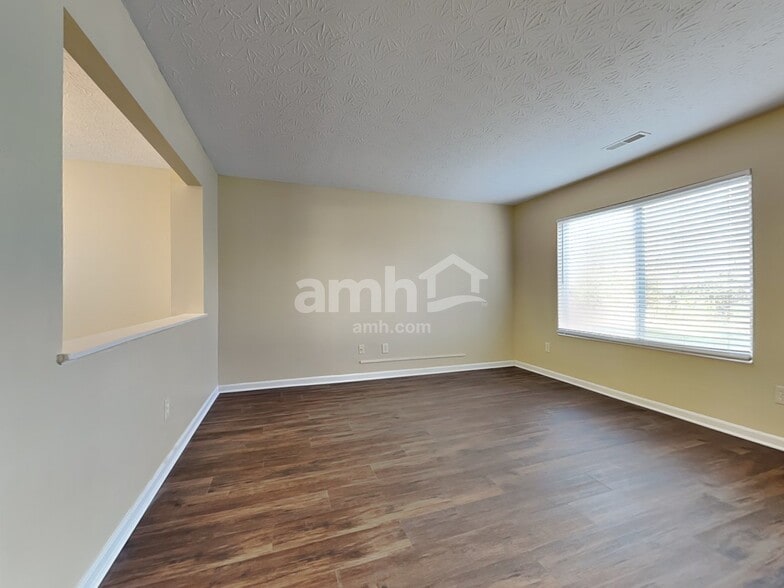 Building Photo - 6540 Black Forest Ct