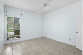 Building Photo - 10051 Westpark Dr