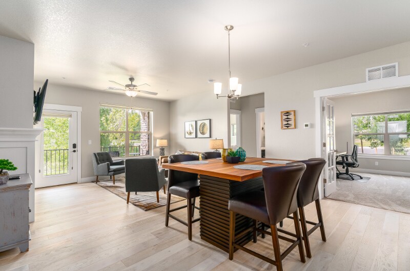 Building Photo - 4612 Hahns Peak Dr