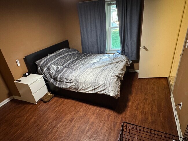 Bedroom 1 with full closet - 1542 3rd Ave