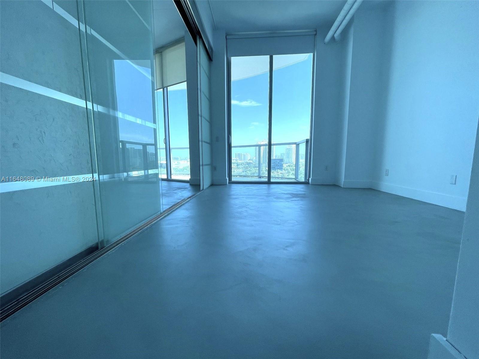 Building Photo - 3029 NE 188th St